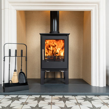 Snug 5 Tall Ecodesign-ready multifuel wood burning stove